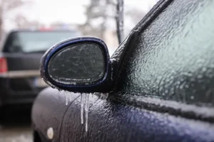 جلوگیری از یخ زدگی آینه اتومبیل با کیسه فریزر